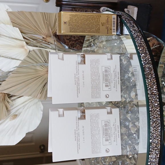 New 2 Dior J'adore Eau de Parfum and 1 Chanel Sublimage cream - Picture 6 of 17